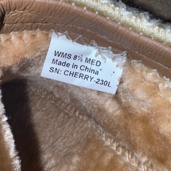 Olivia & Kate Slip-On Shoes. Super soft. Worn once!  Size women’s 8.5 - Picture 5 of 10